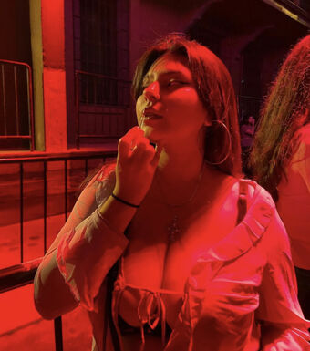 Nada C Голе фотографије OnlyFans 36