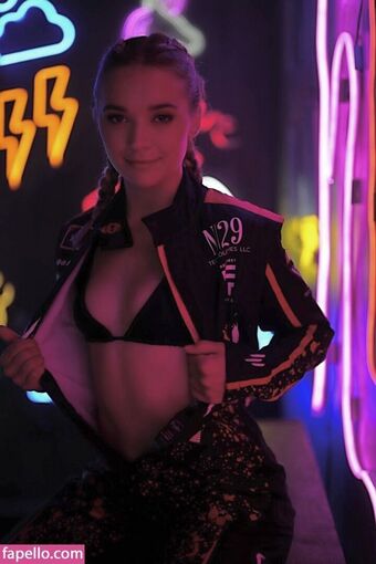 nataliedecker Голе фотографије OnlyFans 4