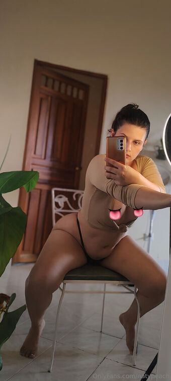 natypeach Голе фотографије OnlyFans 37