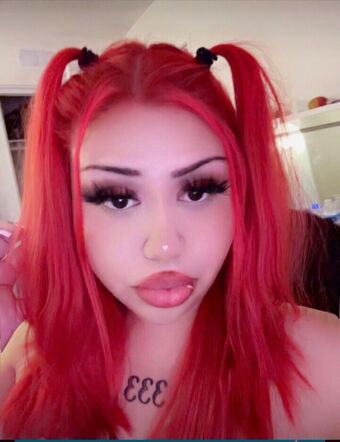 nellietheplug Голе фотографије OnlyFans 1