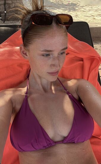 Nellyncy Голе фотографије OnlyFans 56