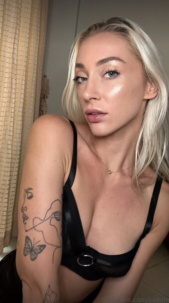 newcreators Голе фотографије OnlyFans 12