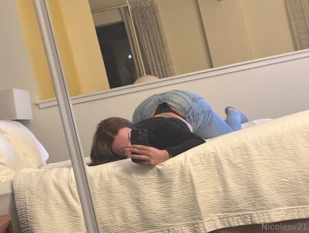 nicolesv21 Голе фотографије OnlyFans 22
