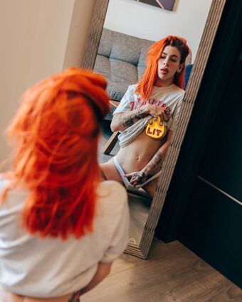 Nikki Olin Голе фотографије OnlyFans 5