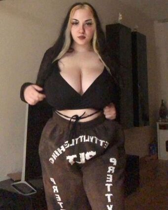 Nikki Голе фотографије OnlyFans 82