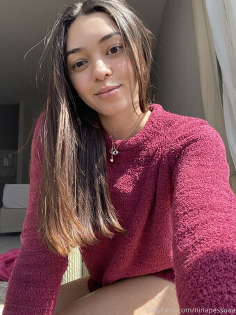 Ninapessoa Голе фотографије OnlyFans 2