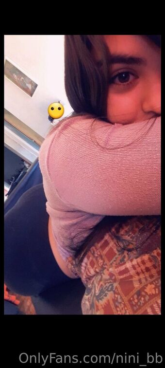 nini_bb Голе фотографије OnlyFans 11