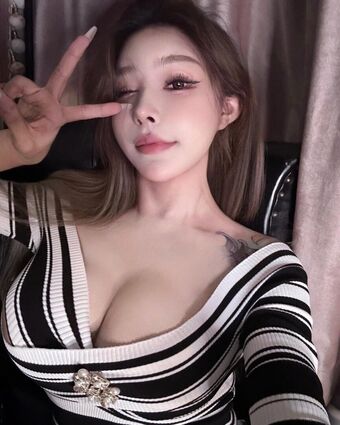 nisixixixi Голе фотографије OnlyFans 94