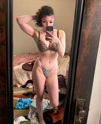 Nixi XS Голе фотографије OnlyFans 22