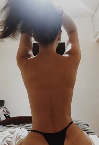 Novinhas Com Peitos Pequenos