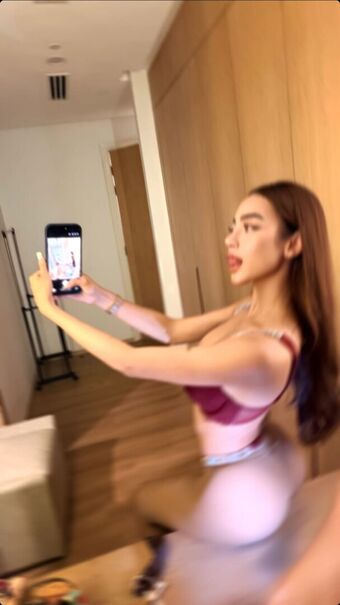 Nurlynnazureen Голе фотографије OnlyFans 57