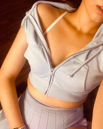 nylaahh Голе фотографије OnlyFans 6