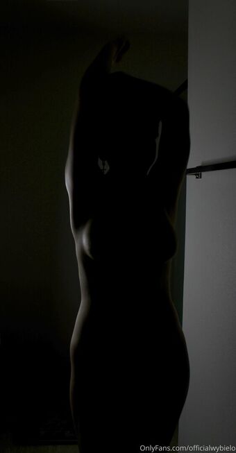 officialwybielo Голе фотографије OnlyFans 44