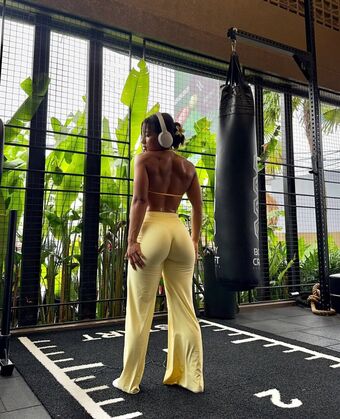 Okyyoliviaa Голе фотографије OnlyFans 94