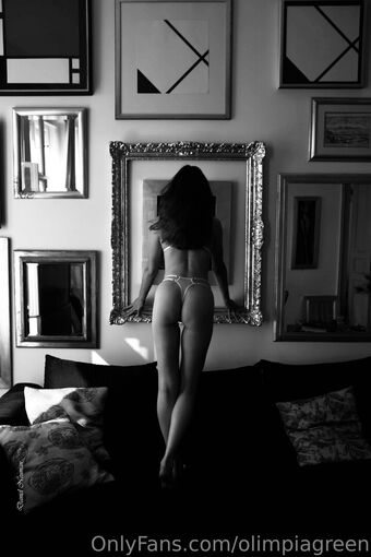 olimpiagreen Голе фотографије OnlyFans 24
