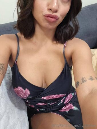 oliviasn0w Голе фотографије OnlyFans 16