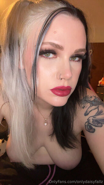 onlydaisyfallz Голе фотографије OnlyFans 6