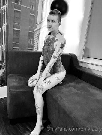 onlyfaery Голе фотографије OnlyFans 17