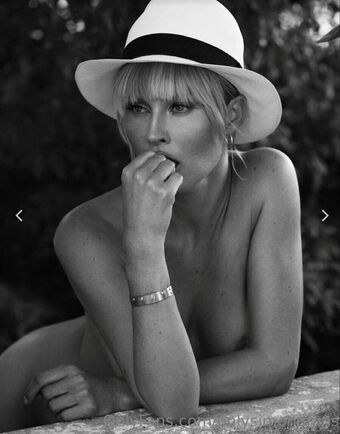 Onlysimonafans Голе фотографије OnlyFans 10