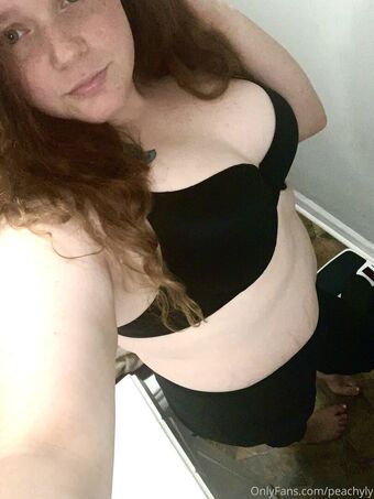 peachyly Голе фотографије OnlyFans 11