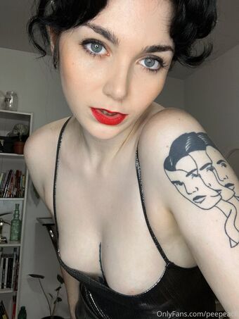 peepeach Голе фотографије OnlyFans 5