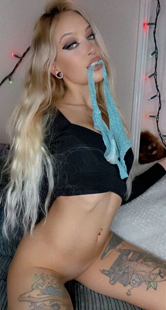 Phirose Голе фотографије OnlyFans 11