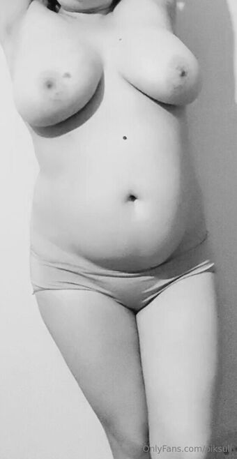 piksuli Голе фотографије OnlyFans 10