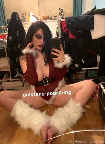 poorthing Голе фотографије OnlyFans 11