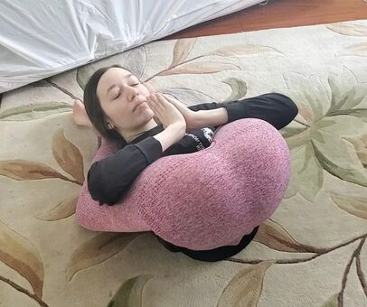 Pretzel Pose