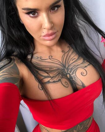 Qatana Голе фотографије OnlyFans 20