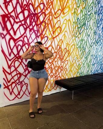 Queen Naija Голе фотографије OnlyFans 16