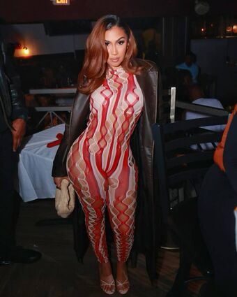 Queen Naija Голе фотографије OnlyFans 17