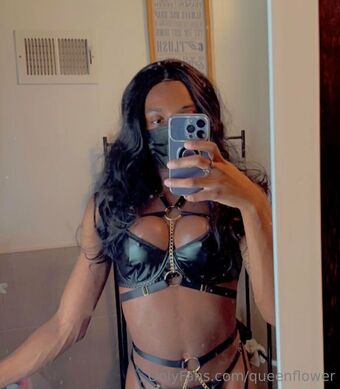queenflower Голе фотографије OnlyFans 1