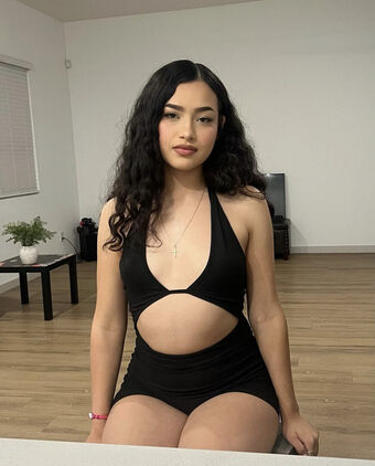Raenneemo Голе фотографије OnlyFans 1