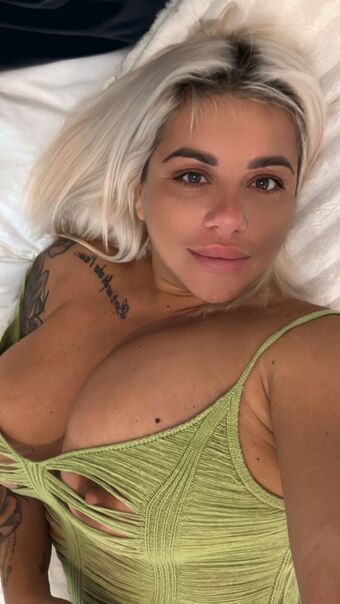 Raluval Голе фотографије OnlyFans 7