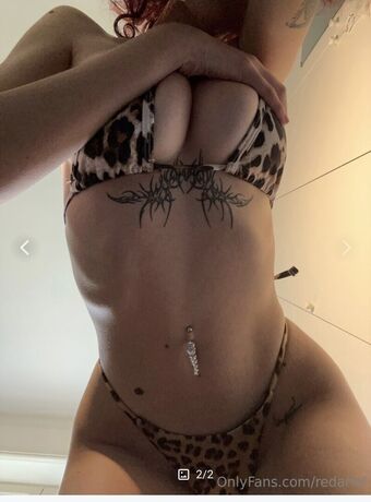 redariel Голе фотографије OnlyFans 22