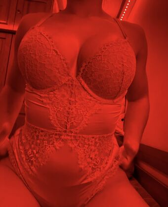 redmil Голе фотографије OnlyFans 56