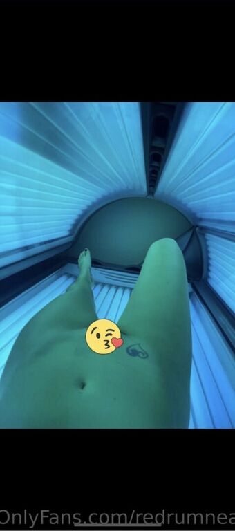 Redrumnealey Голе фотографије OnlyFans 21