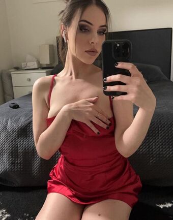 reyeslie Голе фотографије OnlyFans 1