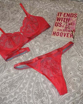 Robyn Emily Голе фотографије OnlyFans 30