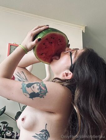 rollerlau Голе фотографије OnlyFans 17