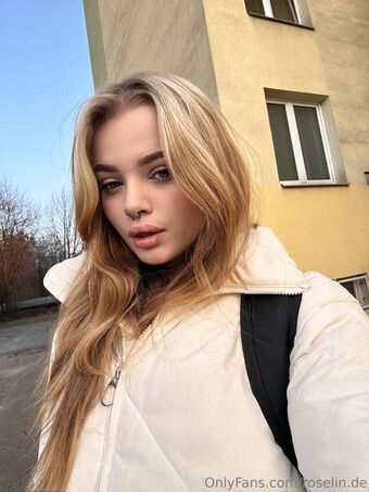 Roselinde Голе фотографије OnlyFans 14