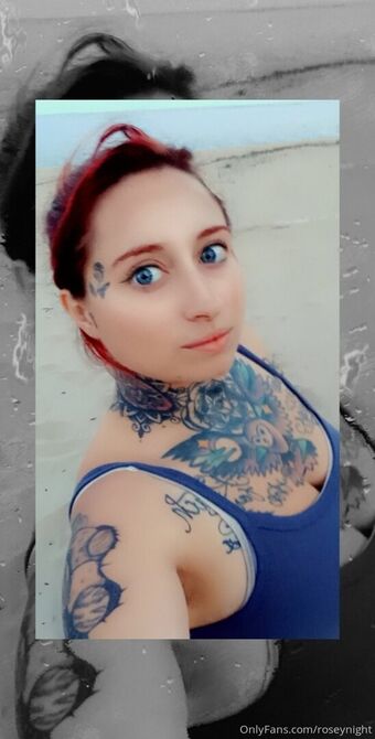 roseynight Голе фотографије OnlyFans 17