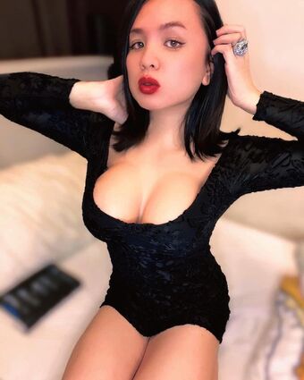 roxbaebae Голе фотографије OnlyFans 1