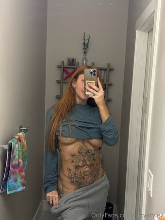 Roxy Delani Голе фотографије OnlyFans 25