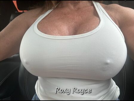 Roxy Royce Голе фотографије OnlyFans 1