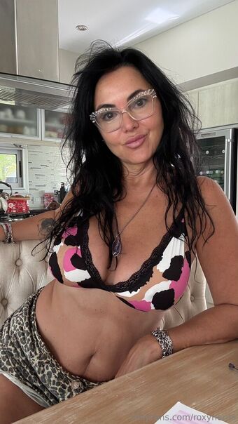 roxynerea Голе фотографије OnlyFans 8