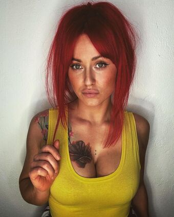 Ruby Flox Голе фотографије OnlyFans 7