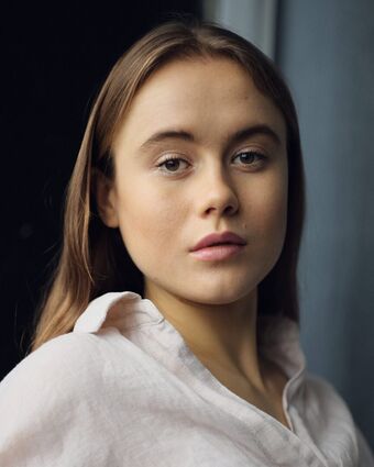 Ruby Hartley Голе фотографије OnlyFans 17