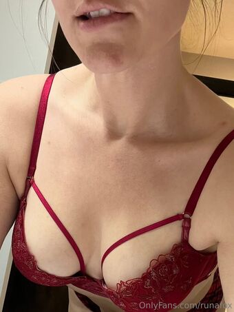 runafox Голе фотографије OnlyFans 19